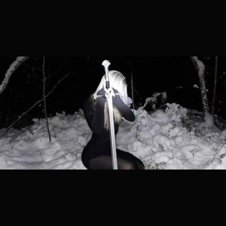 Discovery splash banner for /intense ๐ Discord server